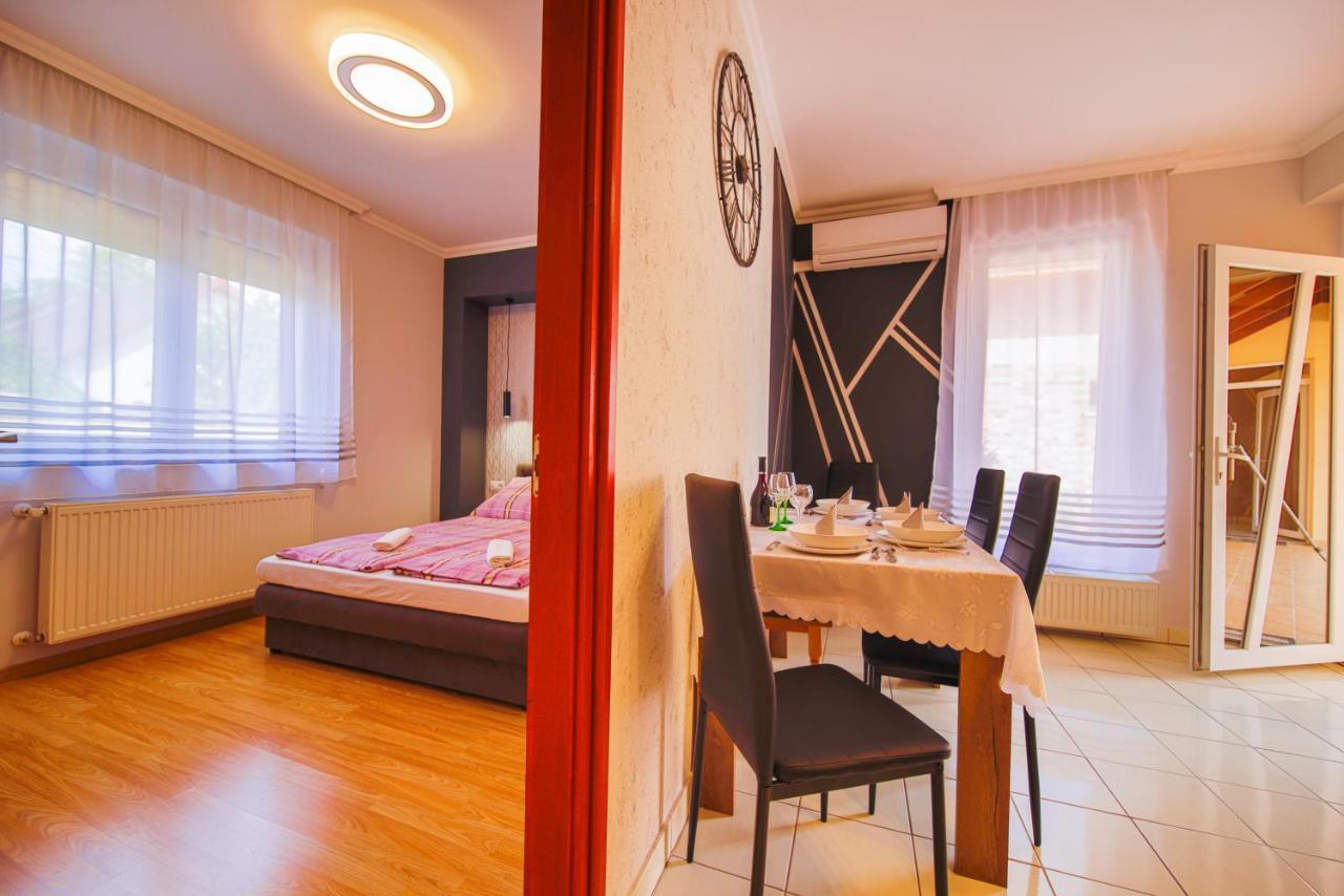 Kalvin Utcai Apartmanok Hajdúszoboszló Exterior foto