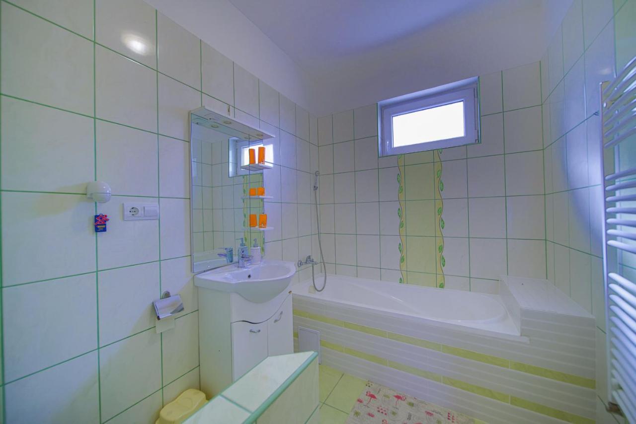 Kalvin Utcai Apartmanok Hajdúszoboszló Exterior foto