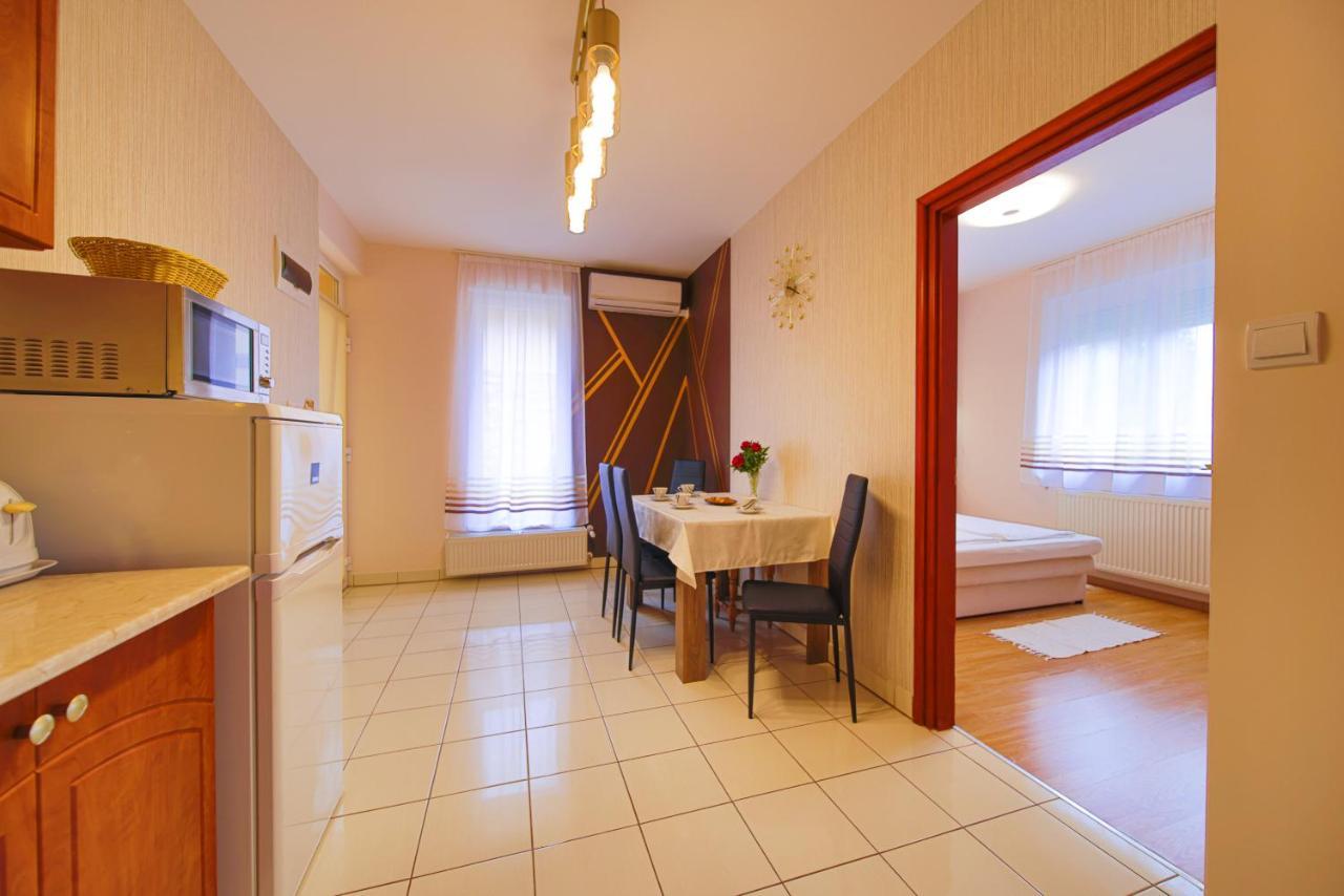 Kalvin Utcai Apartmanok Hajdúszoboszló Exterior foto